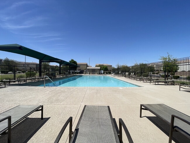 Building Photo - 3 BED 2.5 BATH 2 CAR GARAGE SINGLE FAMILY HOME W/ LOFT, BACKYARD & COMMUNITY POOL, SPA, PLAYGROUN...