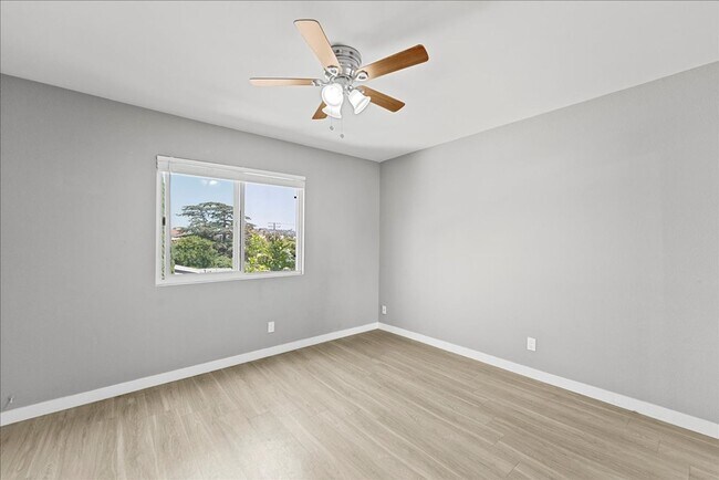 Building Photo - Beautiful One Bedroom Apartment In the Hea...