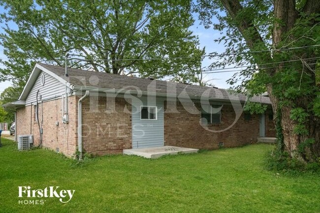 Building Photo - 8074 Hague Rd