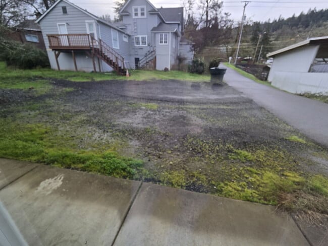 Building Photo - 1914 SE Douglas Ave