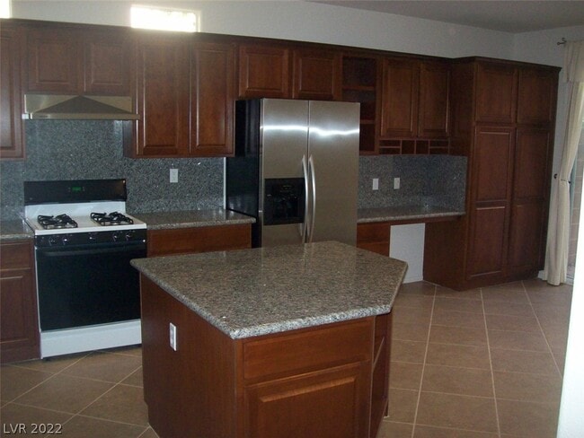 Building Photo - 2214 Cast Pebble Dr
