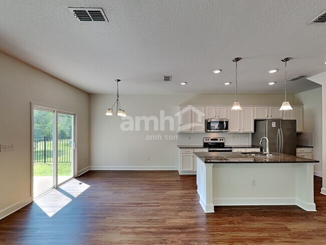 Building Photo - 8649 Highfield Ave