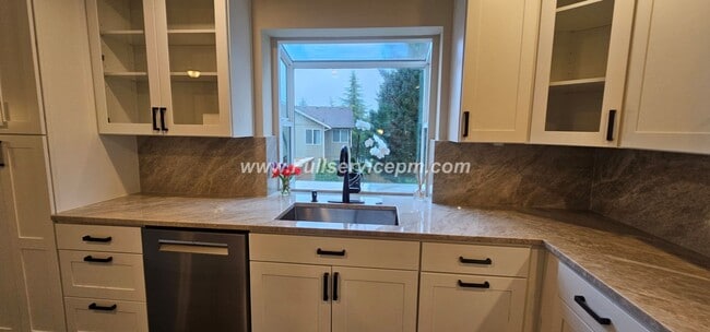 Building Photo - Beautifully Updated home in Covington WA