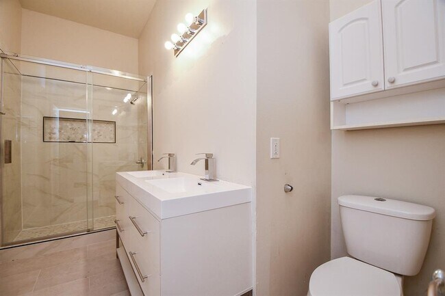 Building Photo - 24019 Hackberry Creek Dr