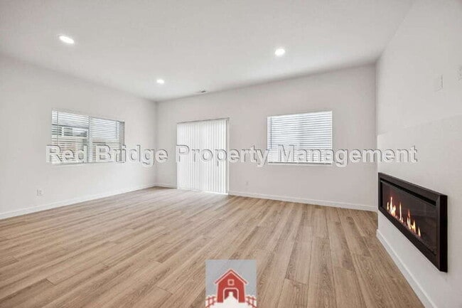 Building Photo - 2795 S Heather St