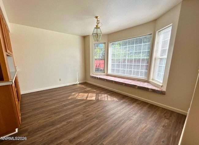 Building Photo - 1227 Green Valley Dr