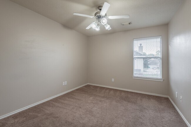 Building Photo - 6707 Topsfield Point Dr