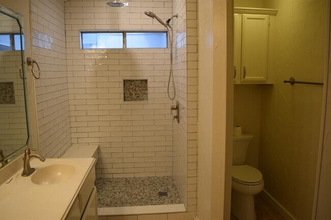 Building Photo - 7805 Kincheon Ct