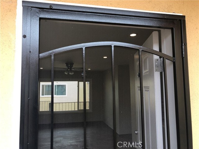 Building Photo - 1108 W 110th St