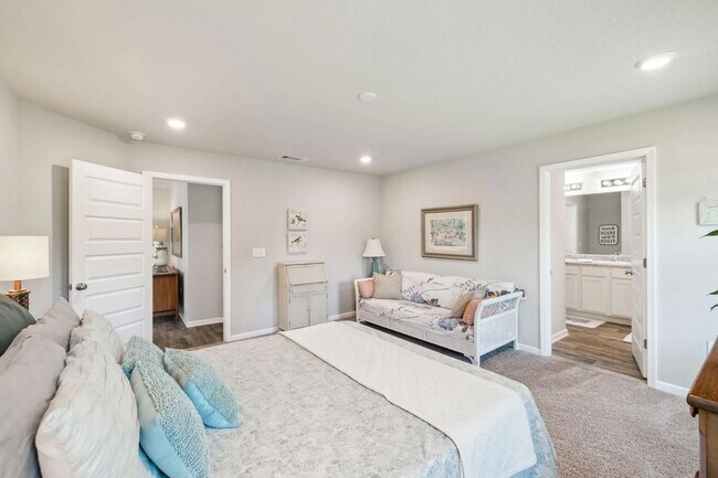 Building Photo - Beautiful home in a quiet neighborhood loc...