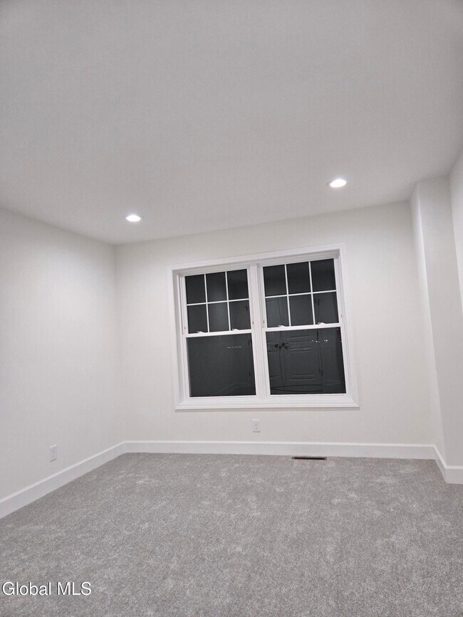 Building Photo - 54 Priddle Ln