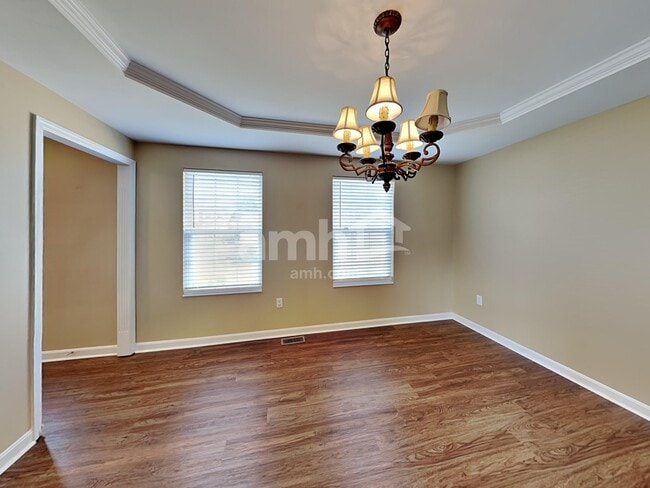 Building Photo - 10213 Waterford Ct