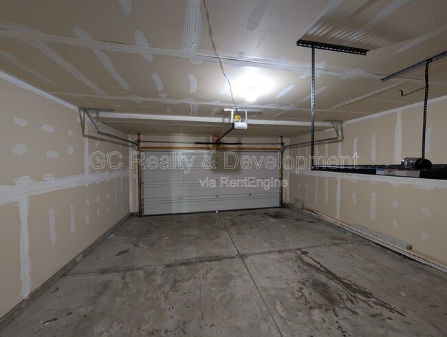 Building Photo - 646 Vine St