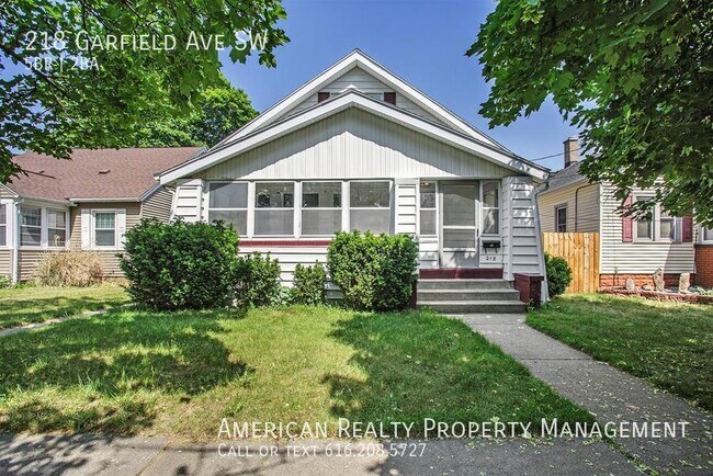 Primary Photo - 218 Garfield Ave SW