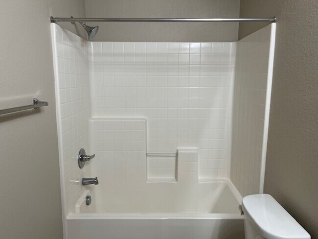 Building Photo - 2261 Hancock Dr