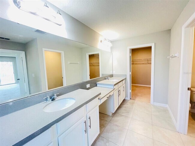 Building Photo - 8892 Lake Hall Ln