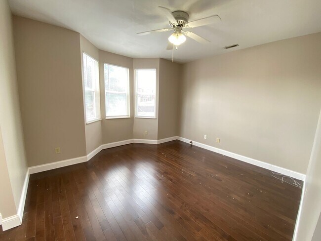 Building Photo - W Norwich Ave 32-34 GW2