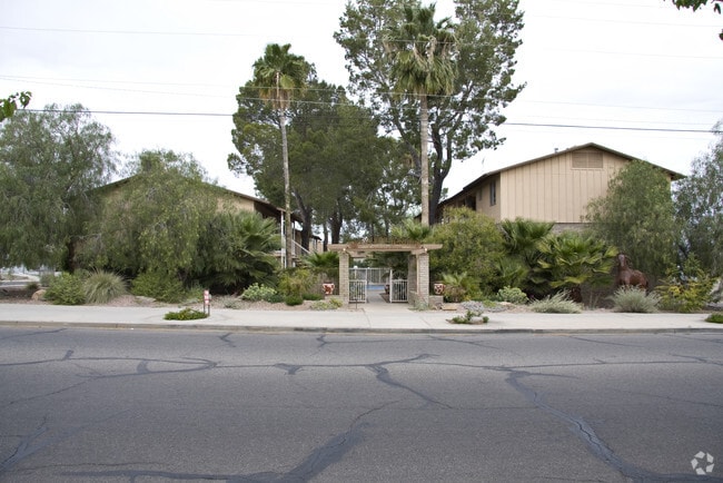 Building Photo - Western Garden Apartments