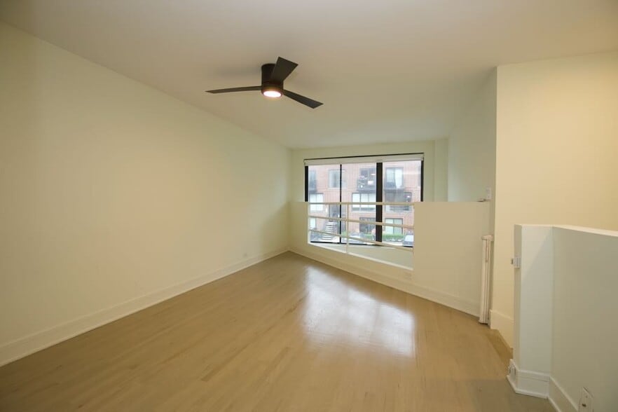 Building Photo - 935 W Grace St