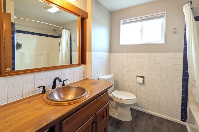 Building Photo - 3022 Federal Ave