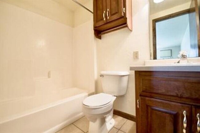 Building Photo - 2344 Canter Ln