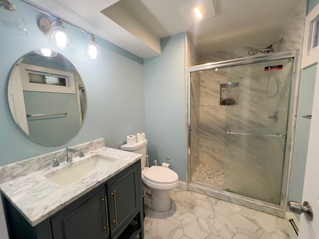 Building Photo - 92 Brown Ave