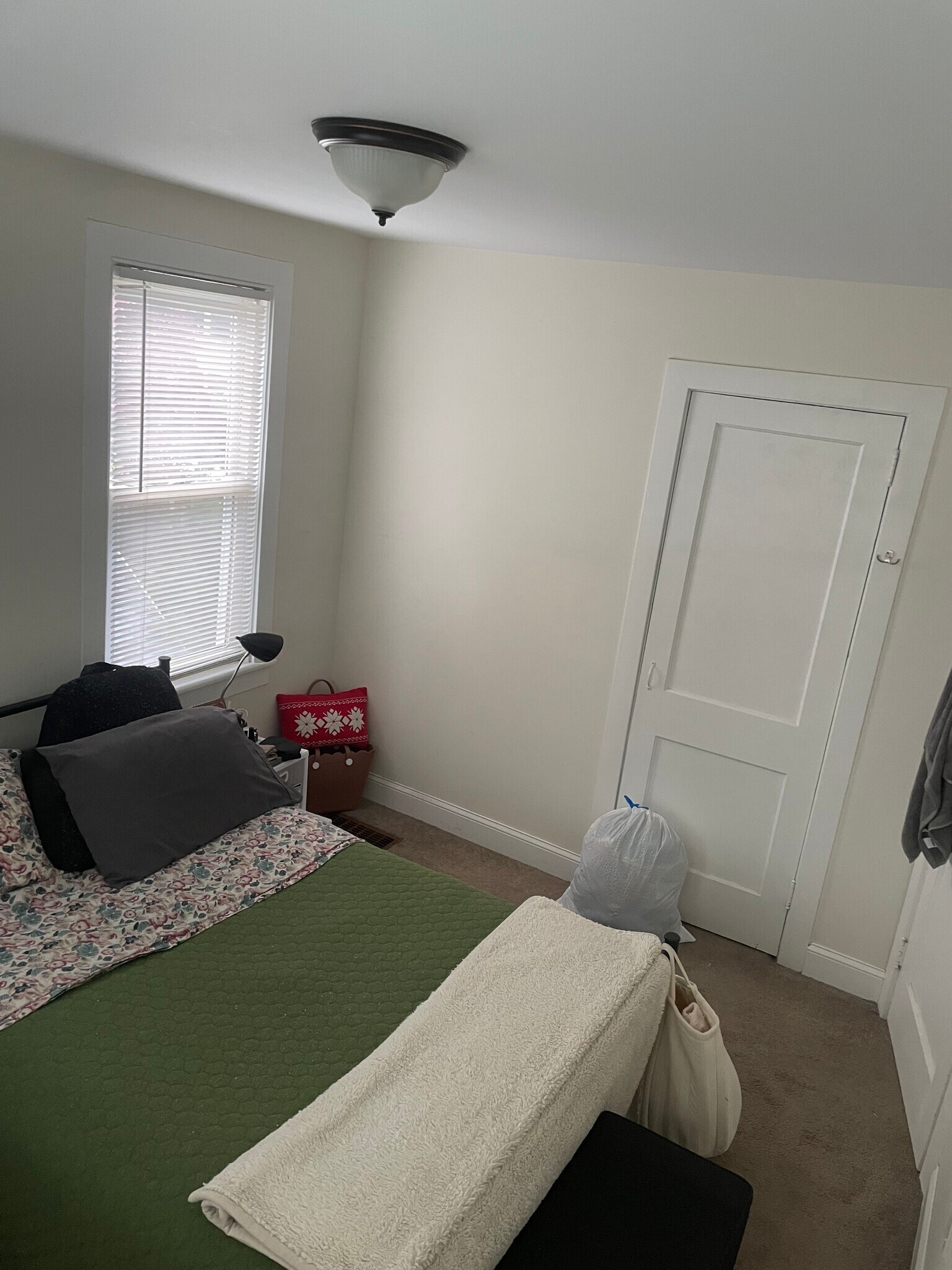 Building Photo - 108 Hasbrook Ave