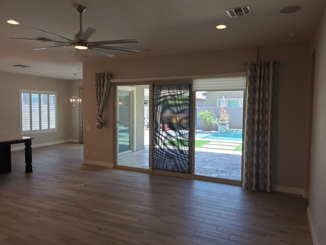 Building Photo - Pristine Luxury Rental: Stunning 4-Bed, 2....