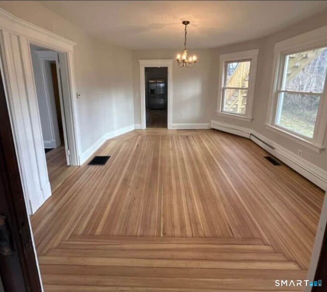 Building Photo - 151 Sunnyside Ave