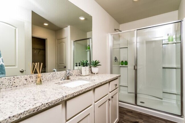 Building Photo - 312 Trinity Trl