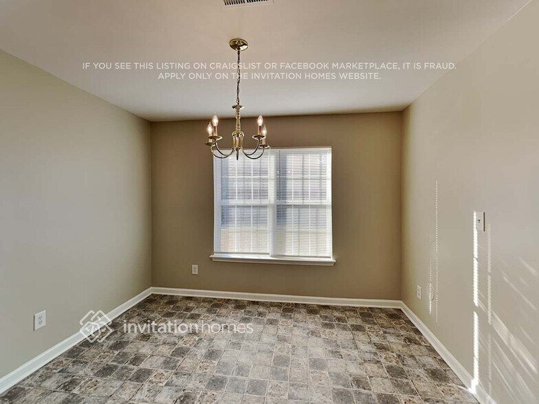 Building Photo - 7211 Hidden Creek Dr