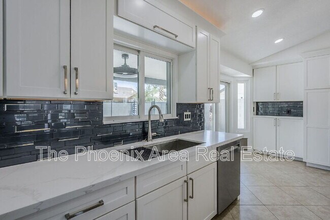 Building Photo - 3778 E Acoma Dr