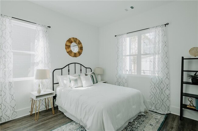 Building Photo - 117 Mayson Ave NE