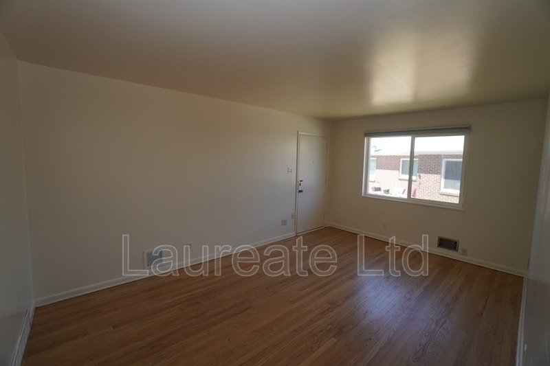 Building Photo - 4475 E Yale Ave