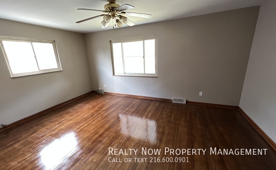 Building Photo - 3322 Milverton Rd