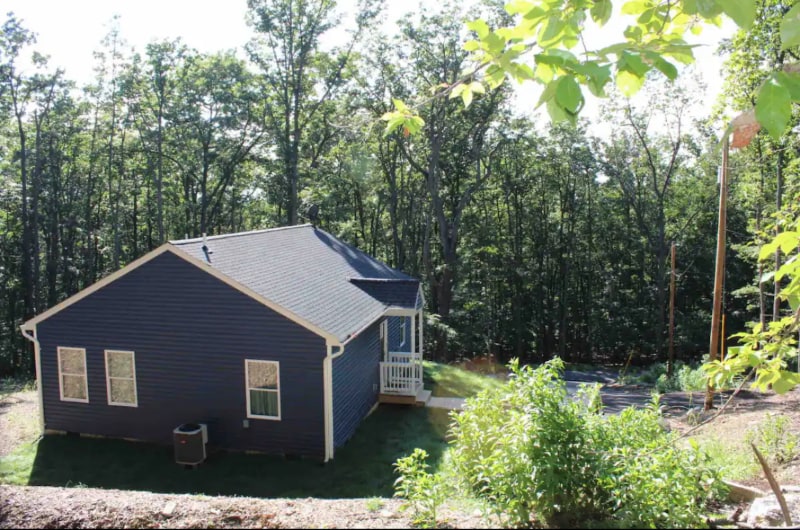 Building Photo - 86 Valley View Rd