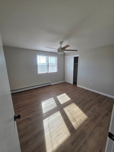 Building Photo - 38 Brown St