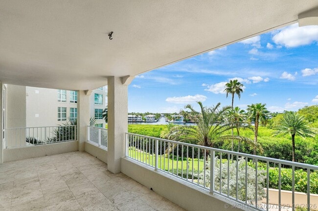 Building Photo - 3720 S Ocean Blvd