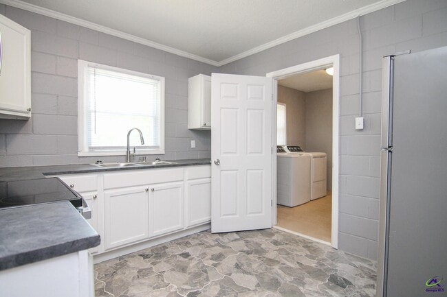 Building Photo - 0 S 3rd St