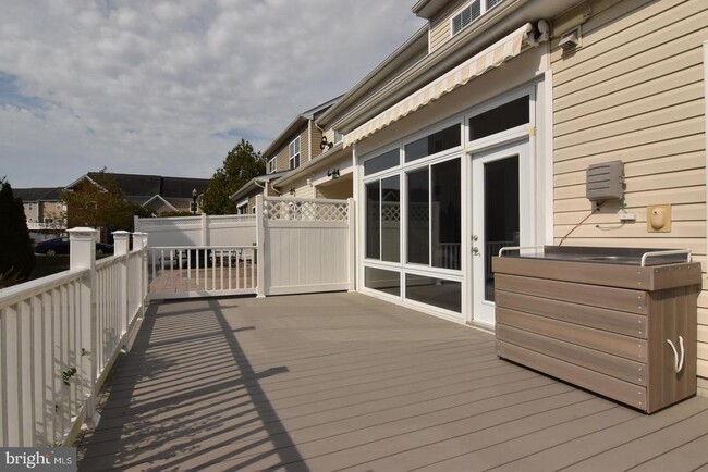 Building Photo - 20560 Charlotte Blvd