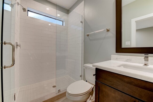 Building Photo - 1211 Thompson St