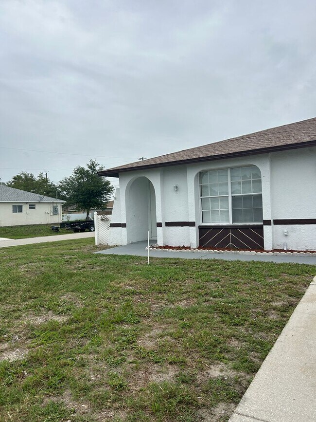 Primary Photo - Welcome Home! Spacious 3-Bedroom, 2-Bathro...