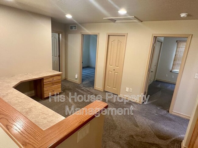 Building Photo - 3103 68th Ave Ct