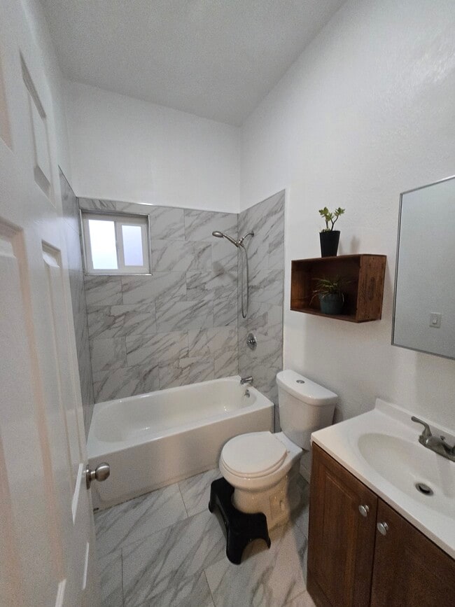 Building Photo - 2117 West St