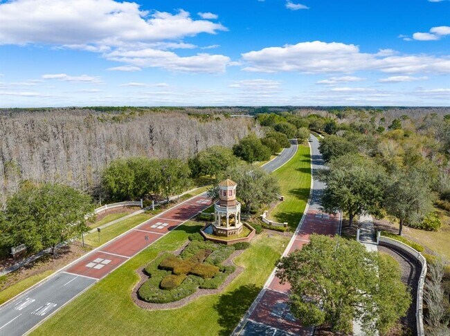 Building Photo - 9754 Little Bluestem Dr