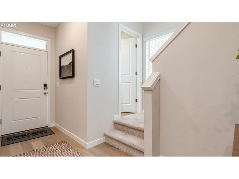 Building Photo - 9218 SE Azalea St