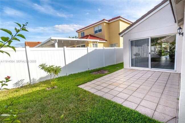 Building Photo - 1592 Salerno Cir