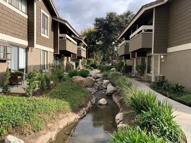 Building Photo - GREAT 1BD 1BA CONDO FOR LEASE!