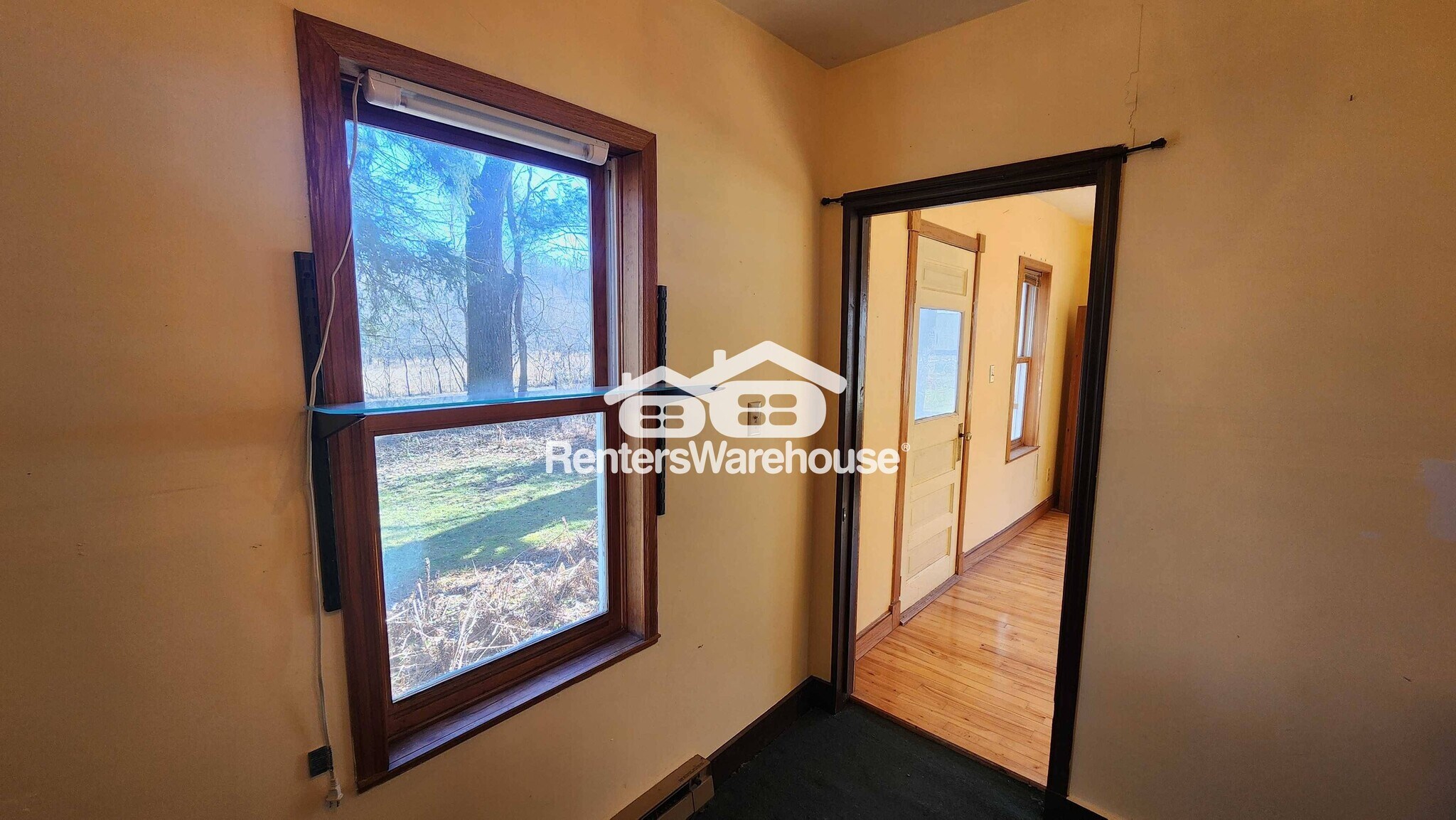 Building Photo - 1134 Rustic Rd 4