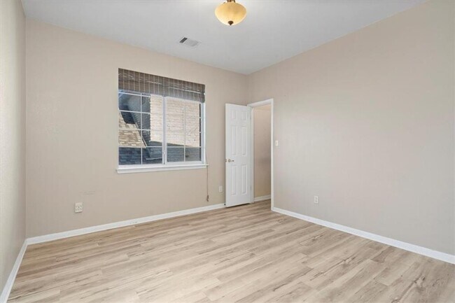 Building Photo - 17060 Conway Springs Ct